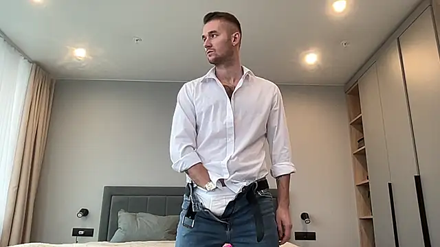 cute mark online show from 10.15.25