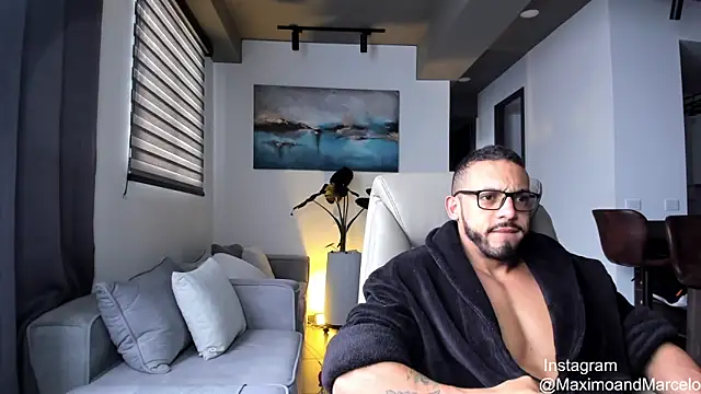 Maximo Marcelo online show from 03.18.25