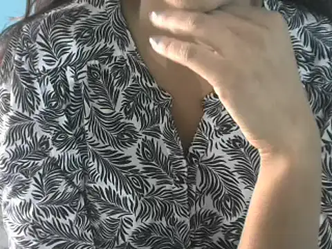 Snapshot of Nehasingh2024 chatting on 12.12.24 Nehasingh2024 online show from 12.12.24