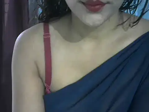 Snapshot of Nehasingh2024 chatting on 12.28.24 Nehasingh2024 online show from 12.28.24