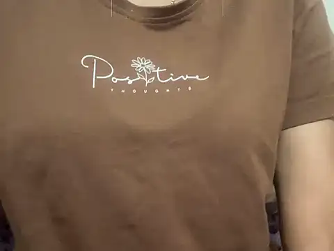 Snapshot of _FluffyHxney_ chatting on 03.06.25 FluffyHxney online show from 03.06.25