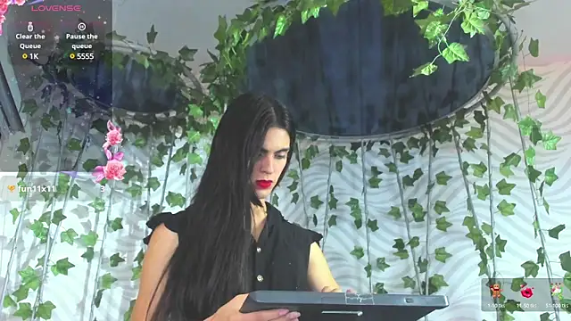 Venusflame   online show from 02.04.25