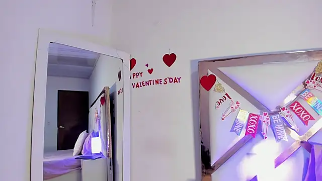 Snapshot of HayamiKioto chatting on 02.12.25 HayamiKioto online show from 02.12.25