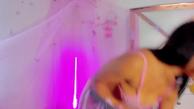 Snapshot of HayamiKioto chatting on 03.15.25 HayamiKioto online show from 03.15.25