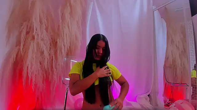 Snapshot of HayamiKioto chatting on 10.16.25 HayamiKioto online show from 10.16.25