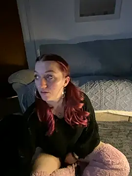 Stoner BarbieXX online show from 01.10.25