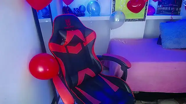 zoe connor19 online show from 02.14.25