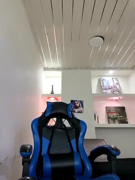 zoe connor19 online show from 12.19.25