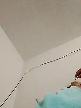 chloewildd  online show from 01.04.25