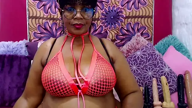 Snapshot of MATURExxxASS chatting on 09.10.25 MATURExxxASS online show from 09.10.25