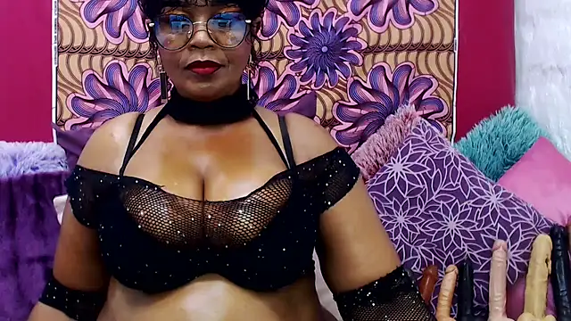 Snapshot of MATURExxxASS chatting on 09.10.25 MATURExxxASS online show from 09.10.25