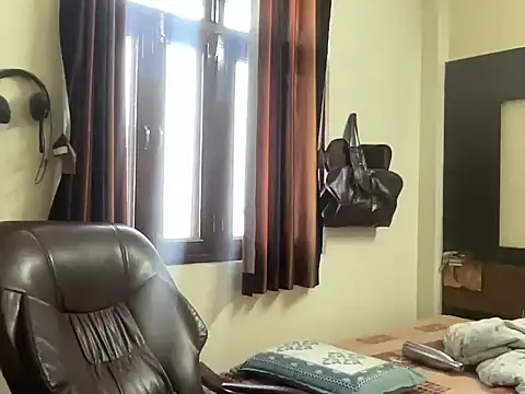 Snapshot of yourhero3466 chatting on 03.21.26 yourhero3466 online show from 03.21.26