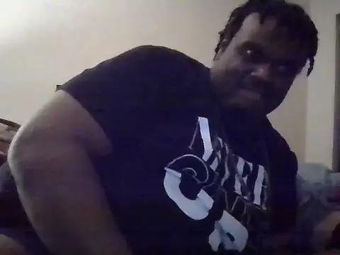 Snapshot of BigBossaNova69 chatting on 12.04.25 BigBossaNova69 online show from 12.04.25