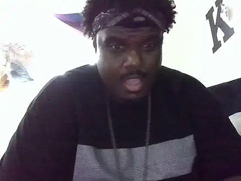 Snapshot of BigBossaNova69 chatting on 12.18.25 BigBossaNova69 online show from 12.18.25