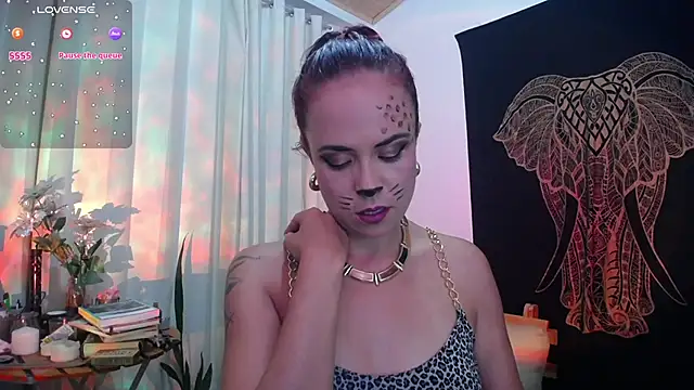 AmaRiv online show from 10.30.25