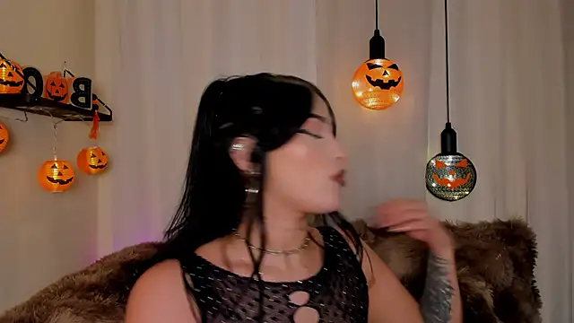 Kaaiiri online show from 10.06.25