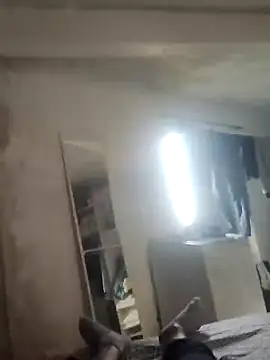 Snapshot of Juliano69xv chatting on 02.05.25 Juliano69xv online show from 02.05.25