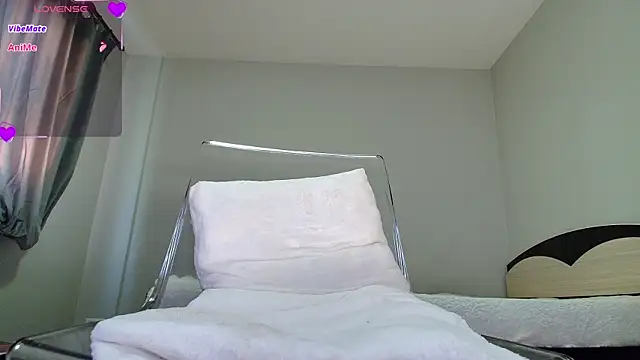 kyliejo18 online show from 01.08.25