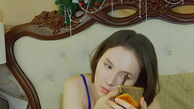 Snapshot of IreneRaye chatting on 01.05.25 IreneRaye online show from 01.05.25