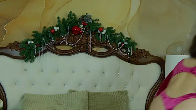 Snapshot of IreneRaye chatting on 01.08.25 IreneRaye online show from 01.08.25