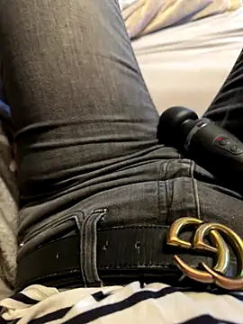 Ana-05 online show from 10.27.25