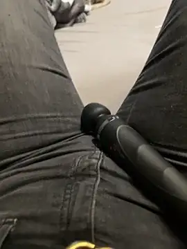 Ana-05 online show from 10.30.25