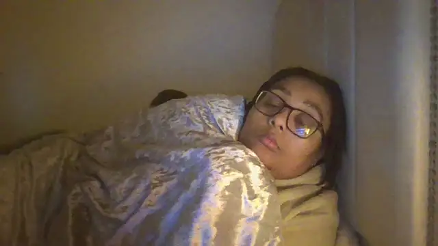 Snapshot of vanilla_chocolate23 chatting on 12.27.24 vanilla chocolate23 online show from 12.27.24