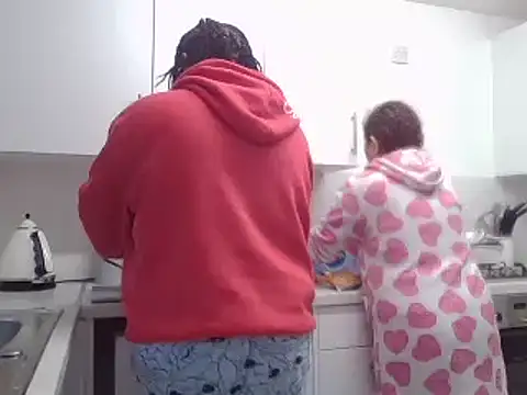 Snapshot of vanilla_chocolate23 chatting on 02.12.25 vanilla chocolate23 online show from 02.12.25