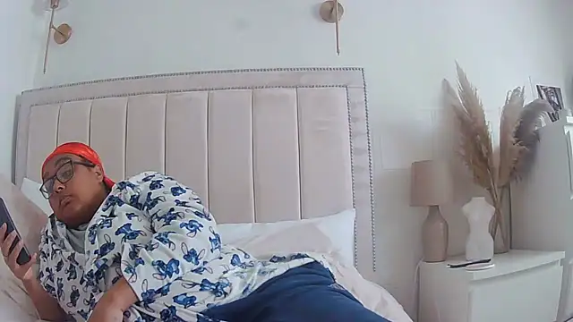 Snapshot of vanilla_chocolate23 chatting on 09.29.25 vanilla chocolate23 online show from 09.29.25