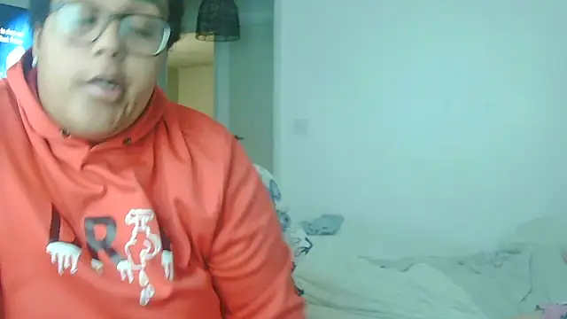 Snapshot of vanilla_chocolate23 chatting on 12.01.25 vanilla chocolate23 online show from 12.01.25