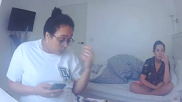 vanilla chocolate23 online show from 04.13.26