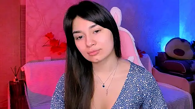 Snapshot of Swee_Alicee chatting on 01.31.25 Swee Alicee online show from 01.31.25