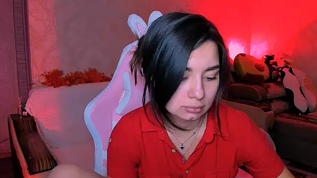 Snapshot of Swee_Alicee chatting on 10.12.25 Swee Alicee online show from 10.12.25