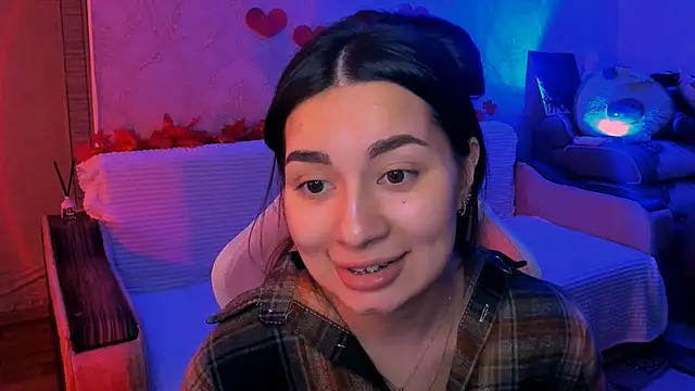 Swee Alicee online show from 03.14.26