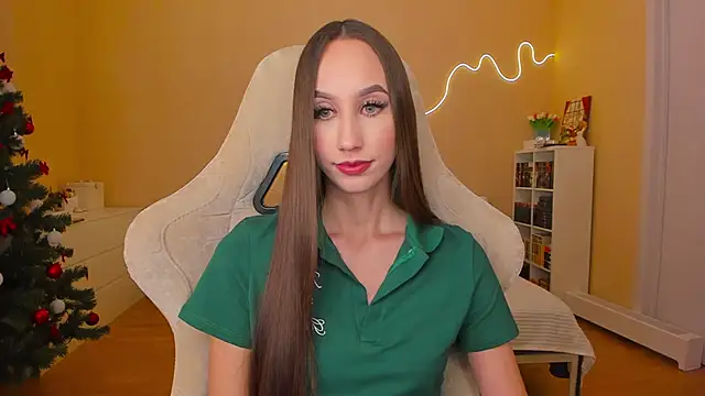 Snapshot of your_emily_ chatting on 01.22.25 your emily online show from 01.22.25