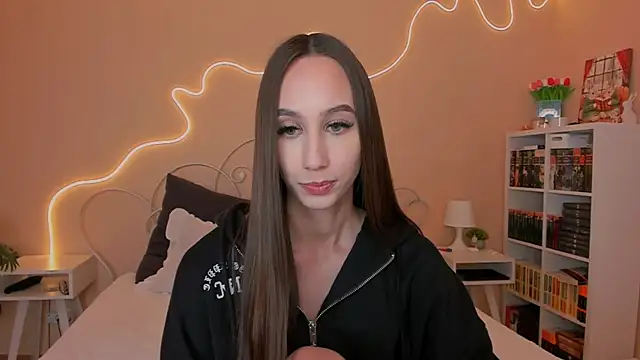 Snapshot of your_emily_ chatting on 03.18.25 your emily online show from 03.18.25