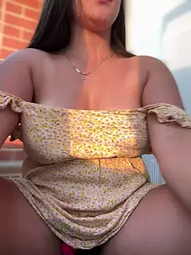 AhriCutte online show from 03.15.25