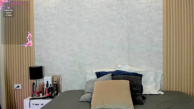 Snapshot of mayragonzpe__ chatting on 02.21.25 mayragonzpe online show from 02.21.25