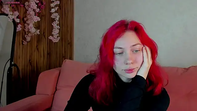 Miss you kiss online show from 04.13.26