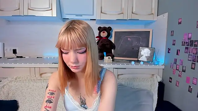 Linablueeyed online show from 02.05.25