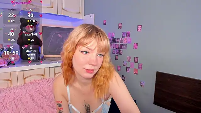 Linablueeyed online show from 02.18.25