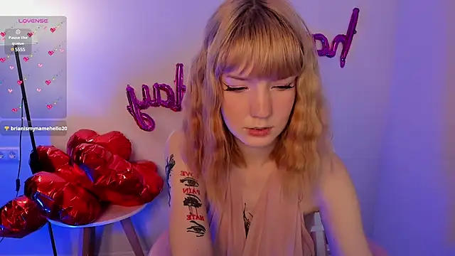 Linablueeyed online show from 02.20.25