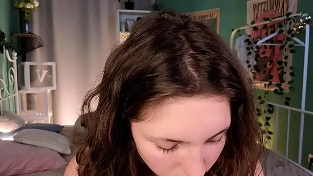 cherry lea online show from 01.04.25