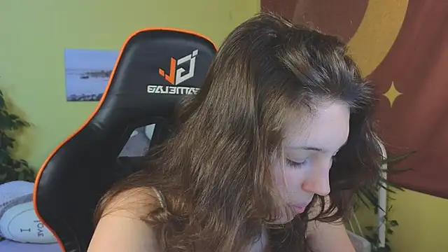 cherry lea online show from 02.06.25