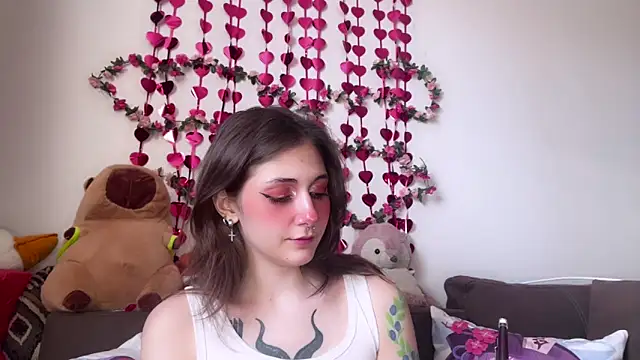 Snapshot of _Devill_Baby chatting on 03.21.25 Devill Baby online show from 03.21.25