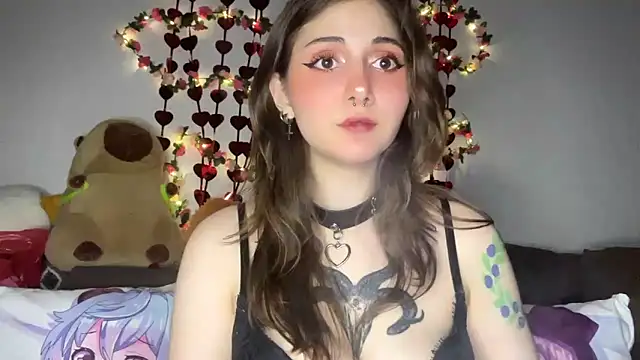 Snapshot of _Devill_Baby chatting on 03.21.25 Devill Baby online show from 03.21.25