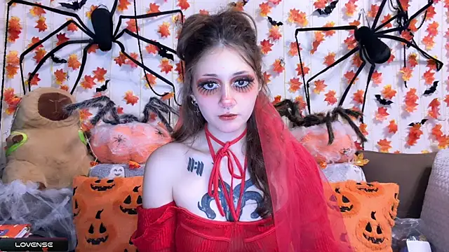 Snapshot of _Devill_Baby chatting on 10.30.25 Devill Baby online show from 10.30.25