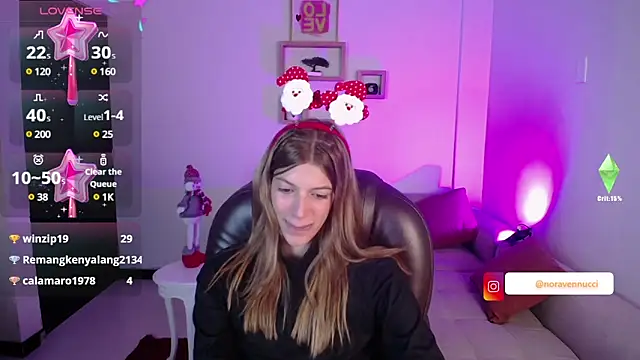 Snapshot of Nora_Vennucci chatting on 12.17.24 Nora Vennucci online show from 12.17.24