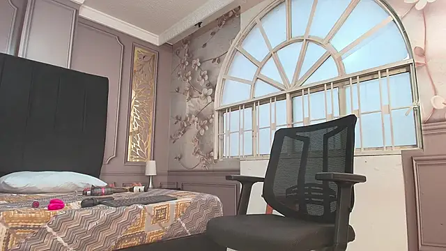 mature bigass   online show from 12.05.25