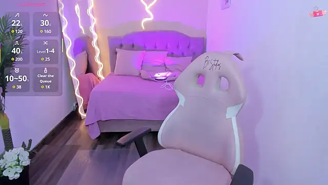 Snapshot of kendra_tay chatting on 02.09.25 kendra tay online show from 02.09.25